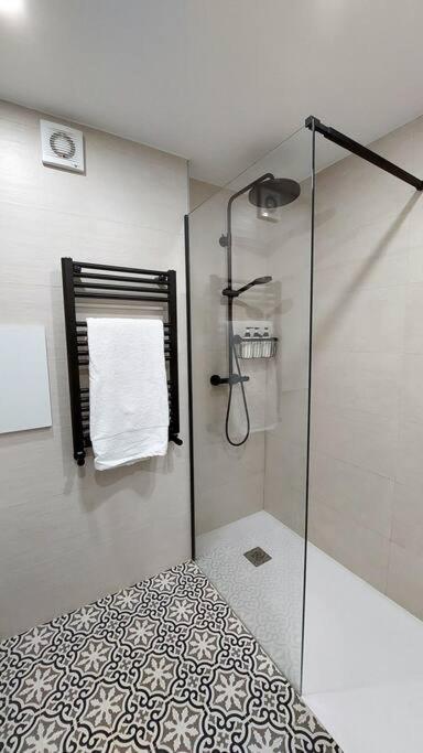 Piso Con Encanto En Pleno Centro โอเบียโด ภายนอก รูปภาพ